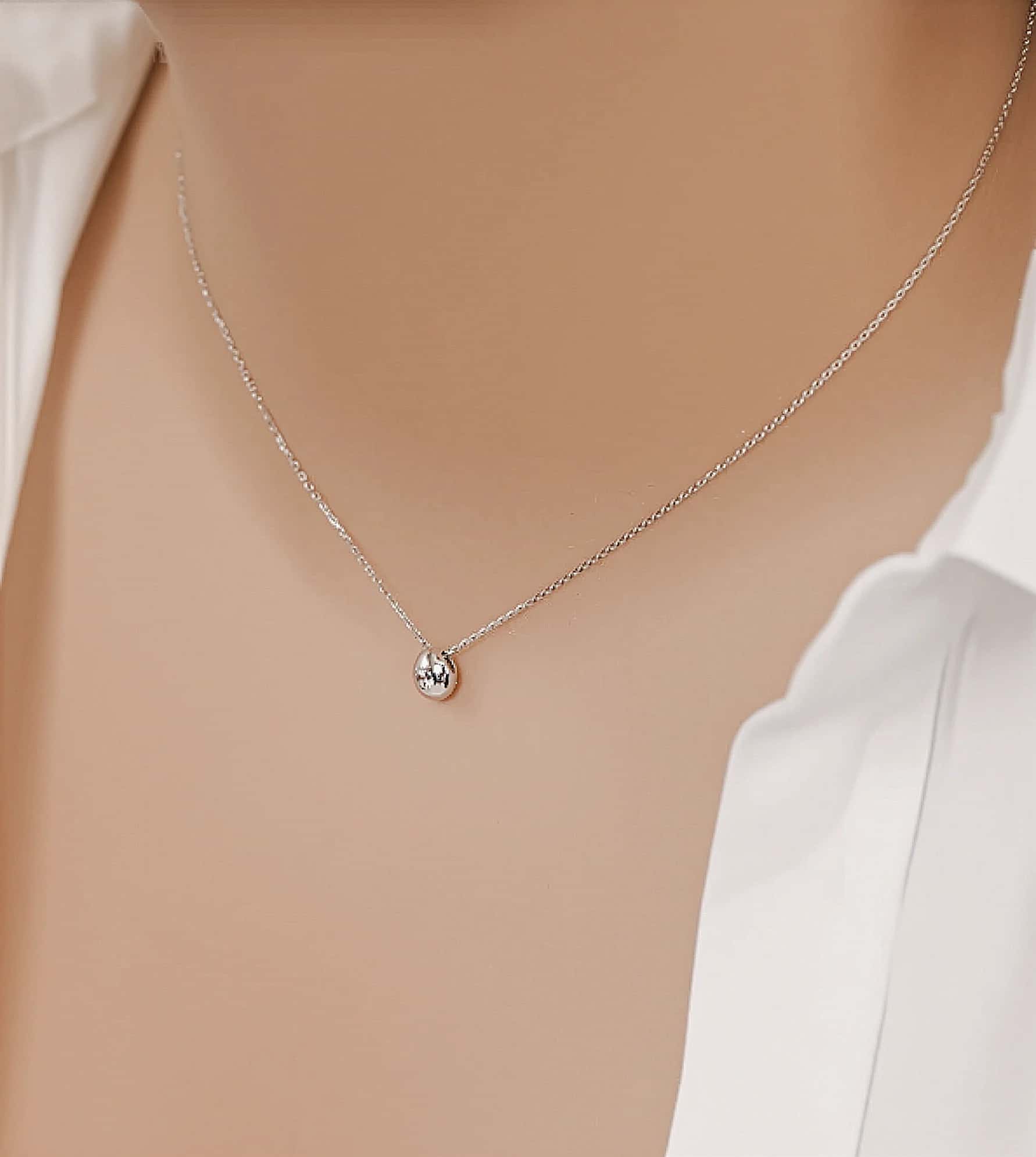 Tektaşlı Mini Top Kolye görseli 2