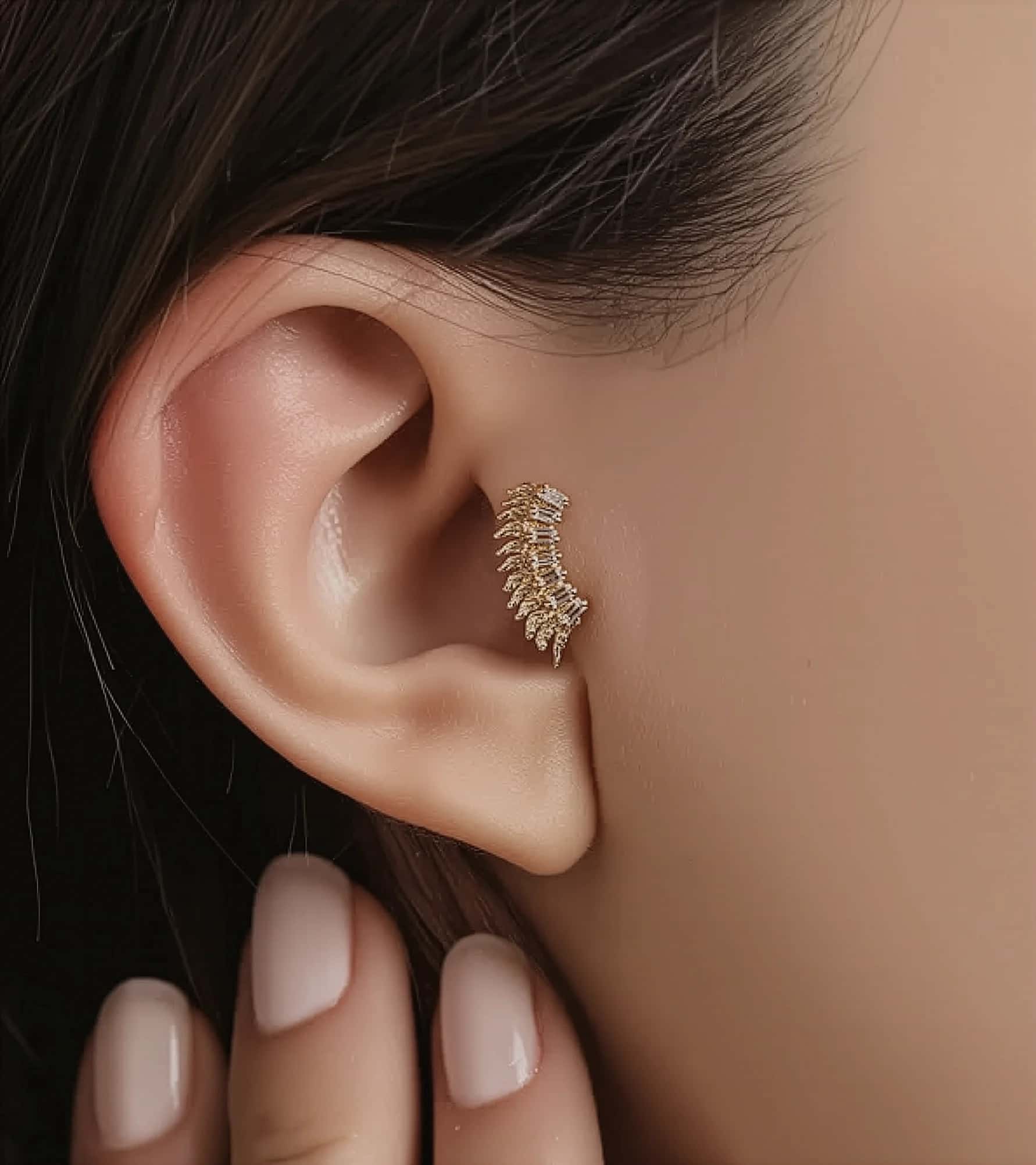 Kızılderili Piercing (Tragus) görseli 2