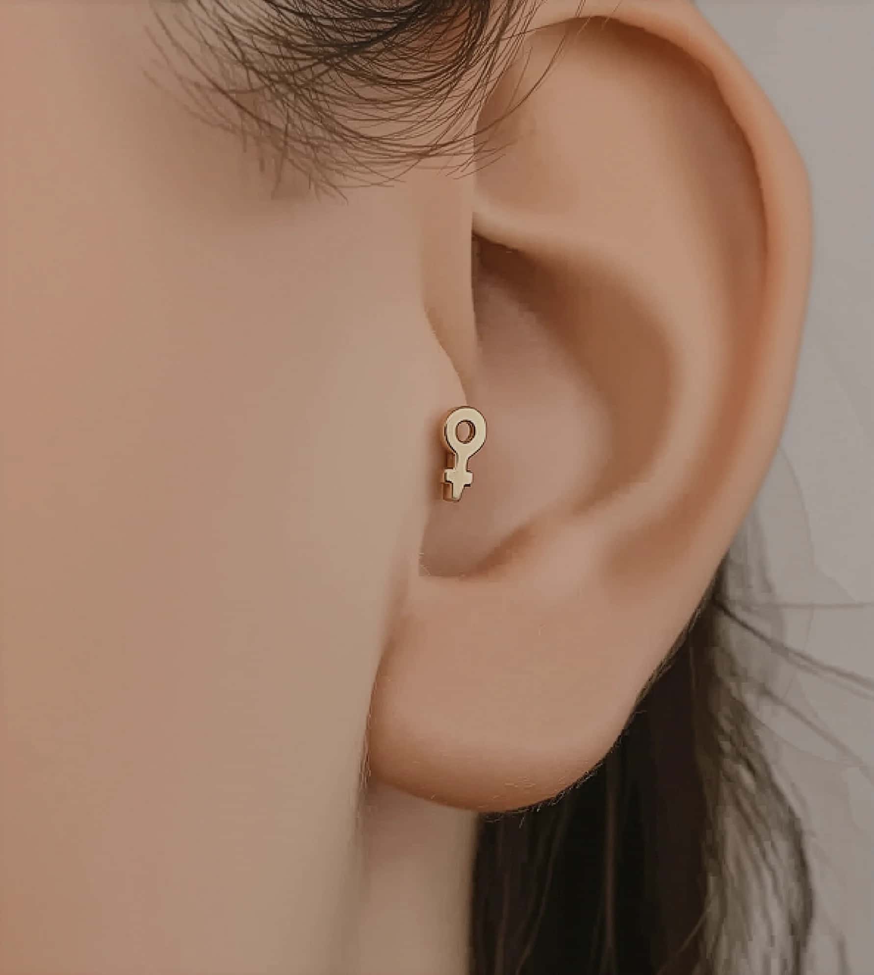 Venüs Piercing (Tragus) görseli 3