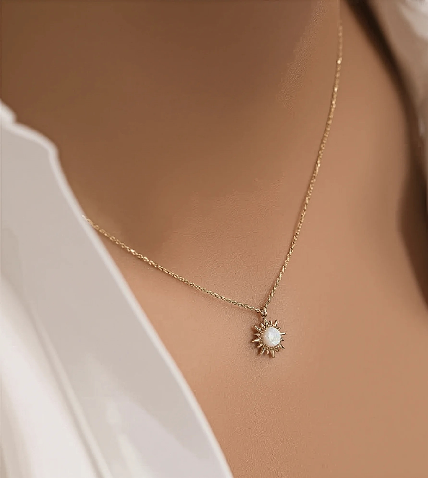 Opal Güneş Kolye ürün görseli