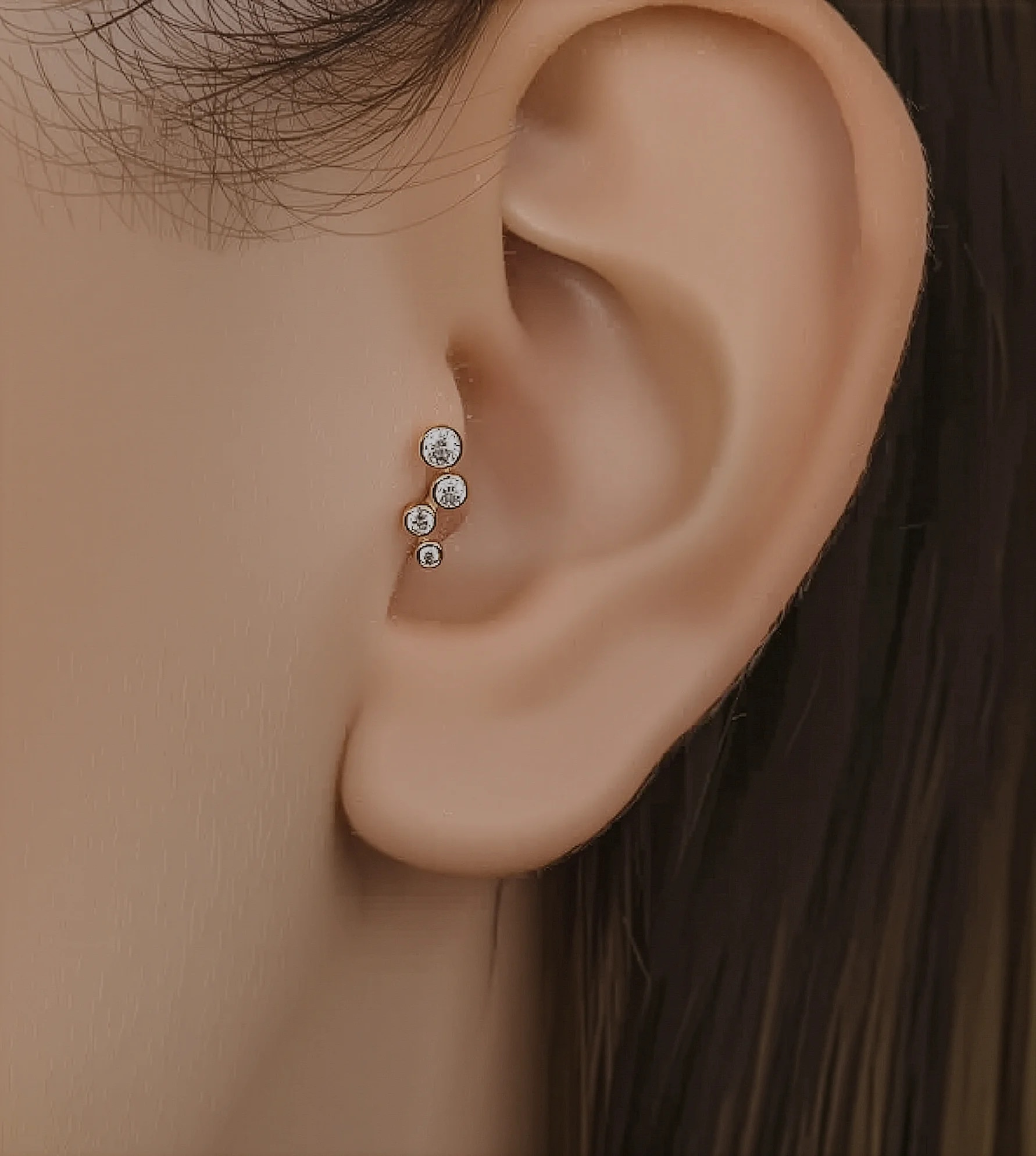 Dört Taş Piercing (Tragus) ürün görseli